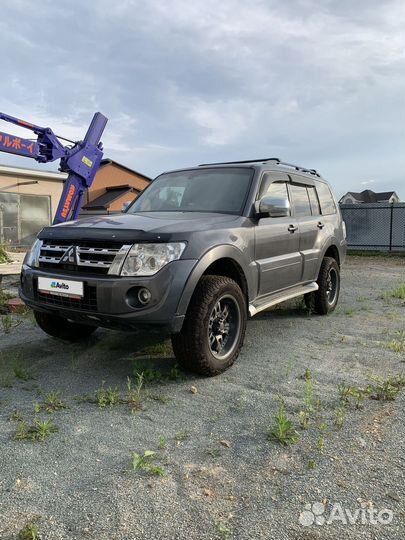 Mitsubishi Pajero 3.8 AT, 2011, 325 000 км