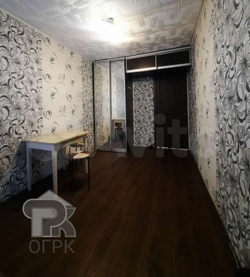 Комната 10,7 м² в 1-к., 1/5 эт.