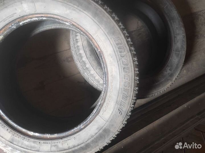 Bridgestone Blizzak WS-50 215/60 R16