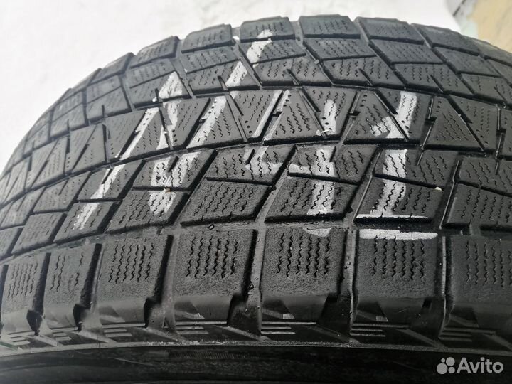 Bridgestone Blizzak DM-V1 245/60 R18 105R