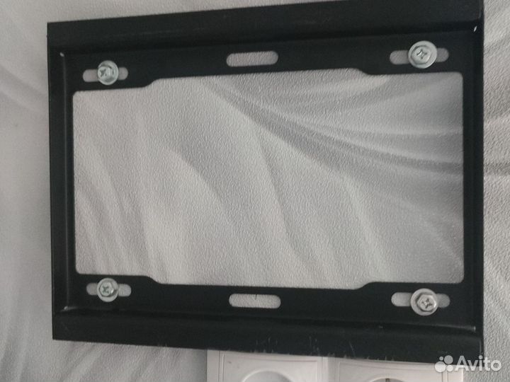 Кронштейн для телевизора на стену