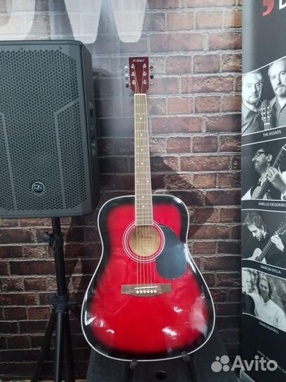 Акустическая гитара