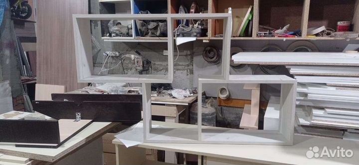 Полочка настенная