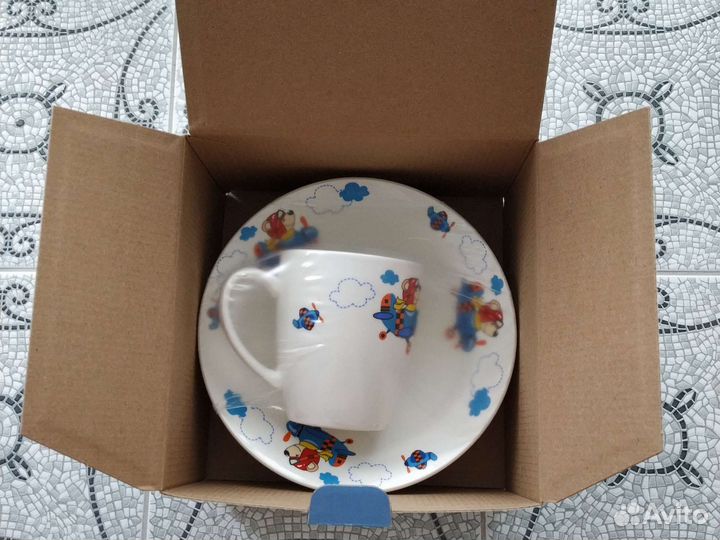 Набор столовой посуды новый