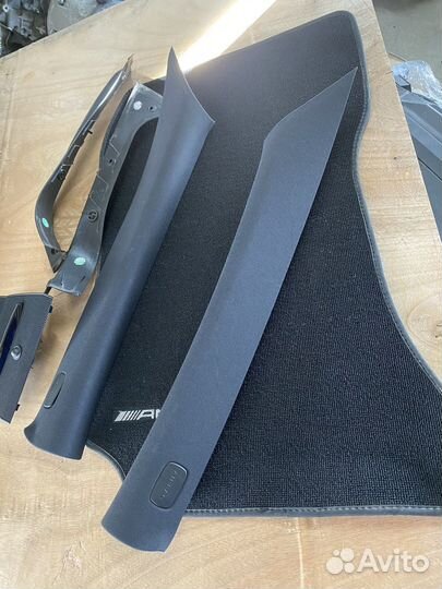 Накладка стойки передняя левая Mercedes w212