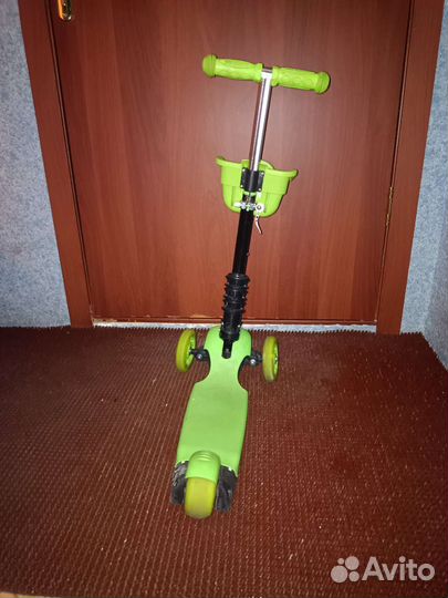 Самокат детский трехколесный