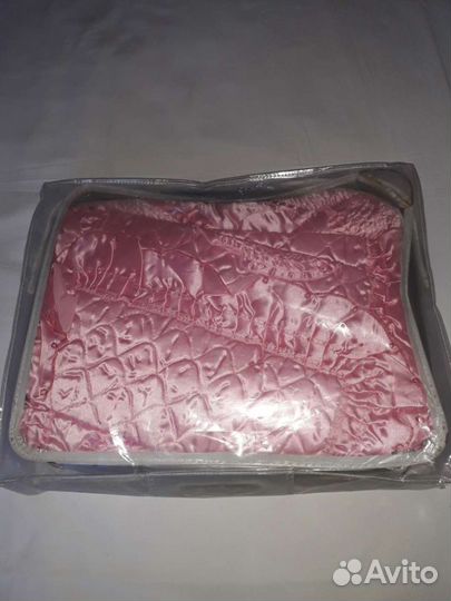 Покрывало и две наволочки новые