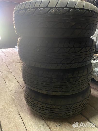 Dunlop Grandtrek AT3 215/60 R17