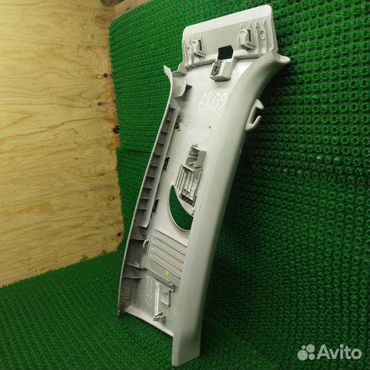 Обшивка стойки передняя левая верхняя Volkswagen