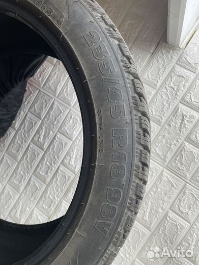 Tigar Ice 235/45 R18