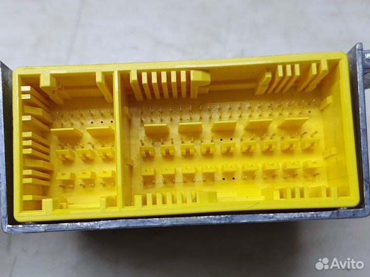 Блок управления аирбаг Mercedes-Benz C W204 6.3