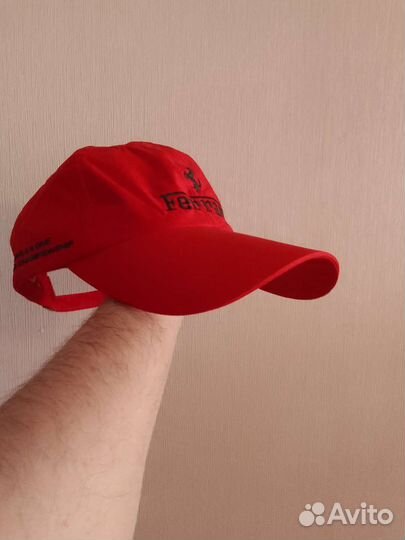 Бейсболка Ferrari или обмен