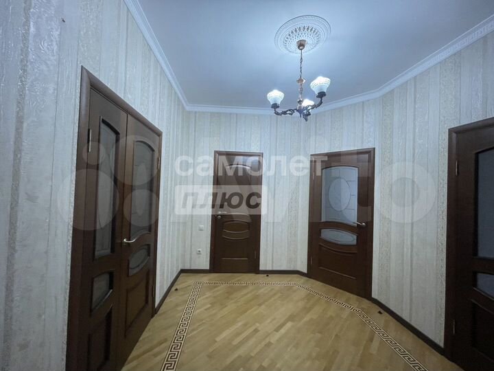 3-к. квартира, 90 м², 4/6 эт.