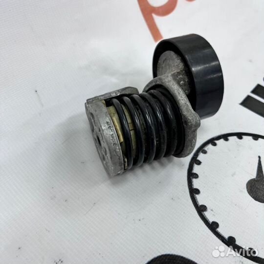 Ролик натяжной