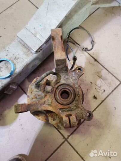 Кулак поворотный Шевроле Лачети