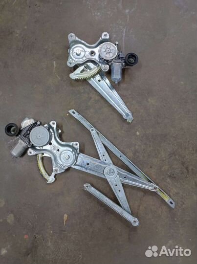 Стеклоподъемники R. L. зад., перед. Toyota