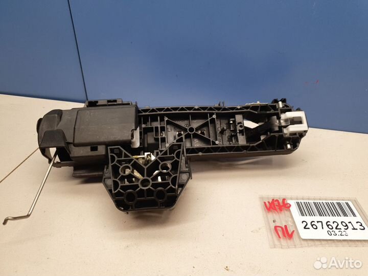 Ручка двери нaружная левая передняя Mercedes A-kla