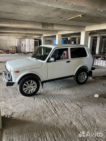 LADA 4x4 (Нива) 1.7 МТ, 2013, 165 000 км