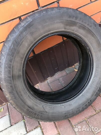 Bridgestone Blizzak Revo1 215/65 R16