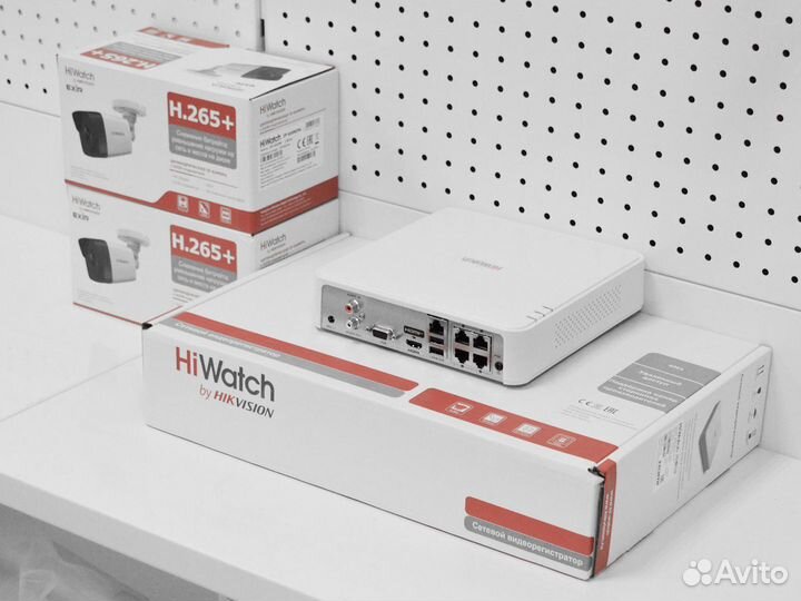 Видеокамеры уличные HiWatch 4MP с микрофоном