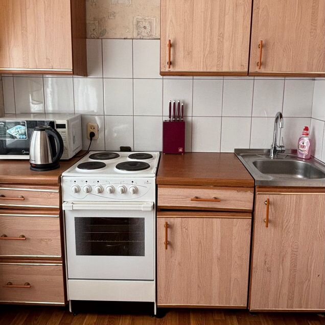 2-к. квартира, 43 м², 2/5 эт.