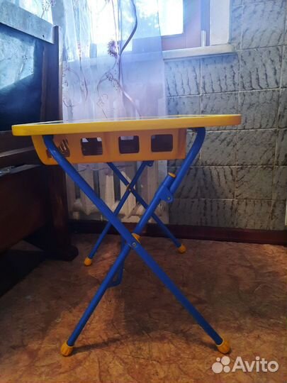 Комплект детской мебели стол и стул 