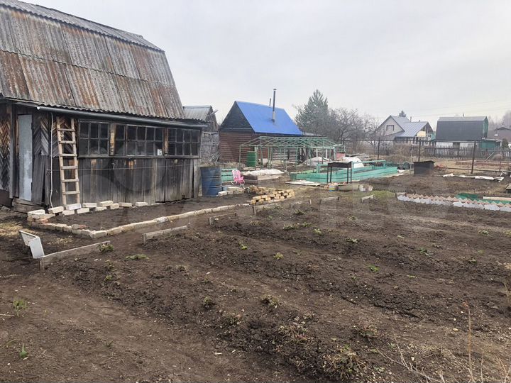 Дом 26 м² на участке 5 сот.
