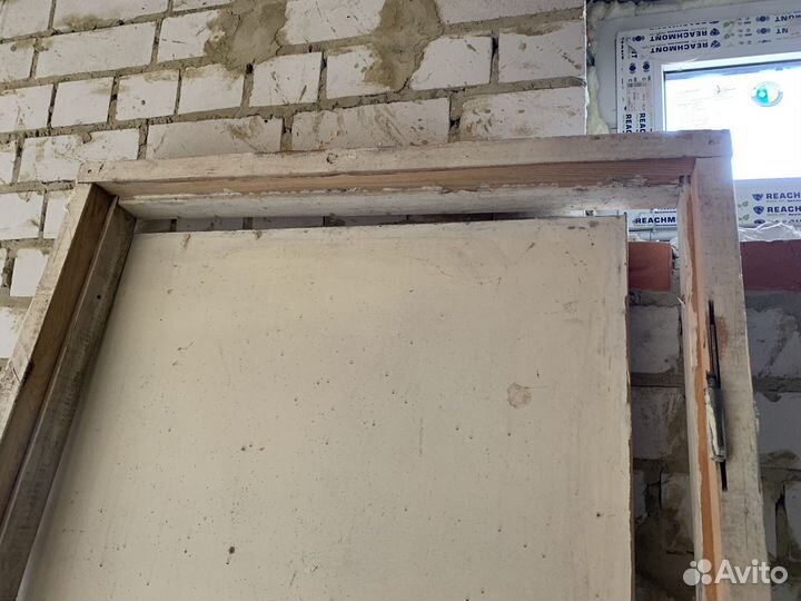 Дверь входная деревянная бу