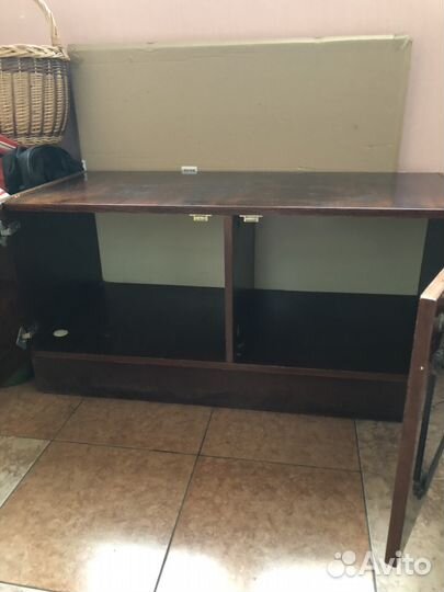 Тумба под телевизор