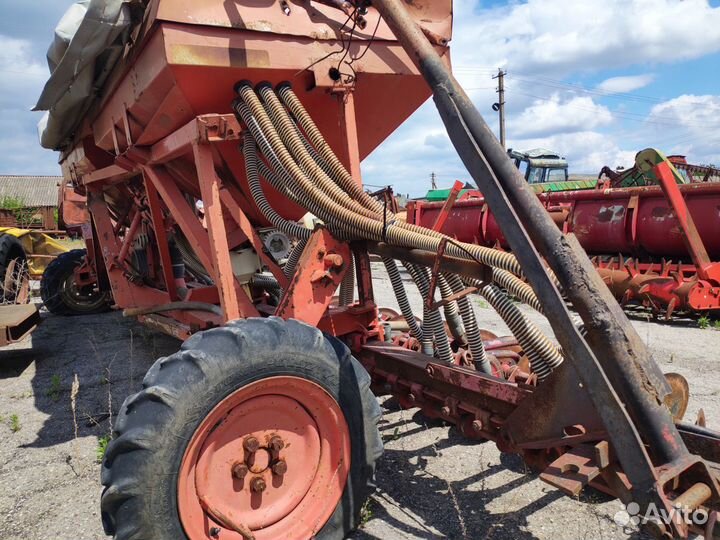 Сеялка зерновая спу-6