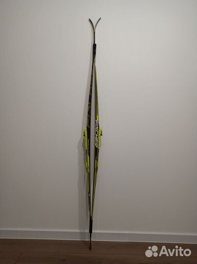 Комплект беговые лыжи и ботинки fischer