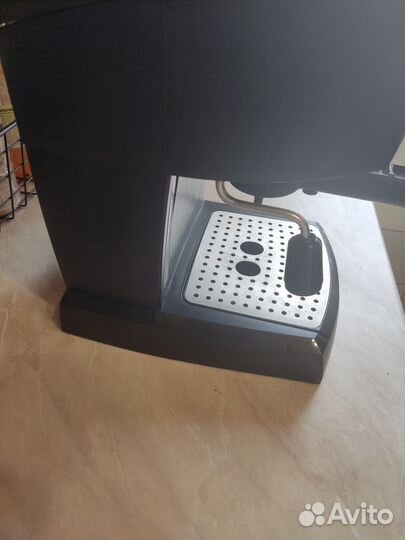 Кофеварка рожковая Delonghi EC155