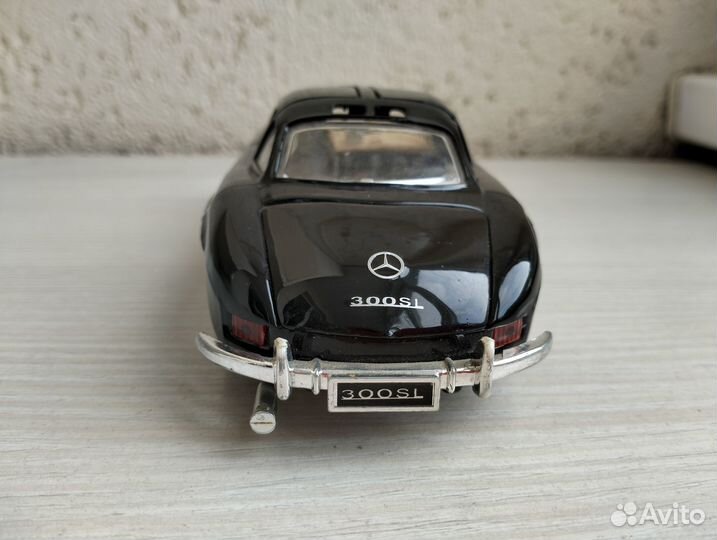 Модель автомобиля Mercedes-Benz 300SL1954Sunnyside