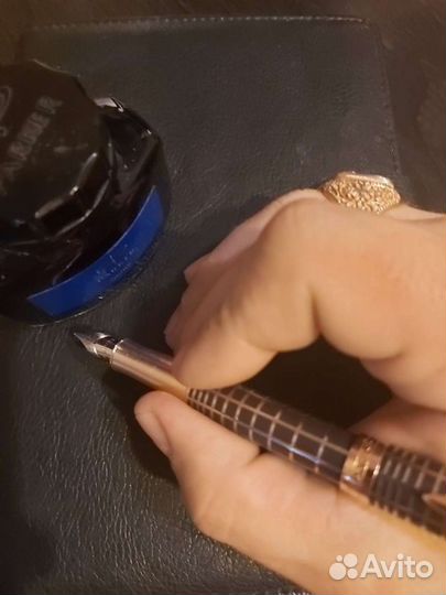 Ручка перьевая Parker (золотое перо)