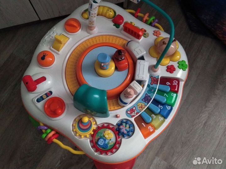 Развивающий стол