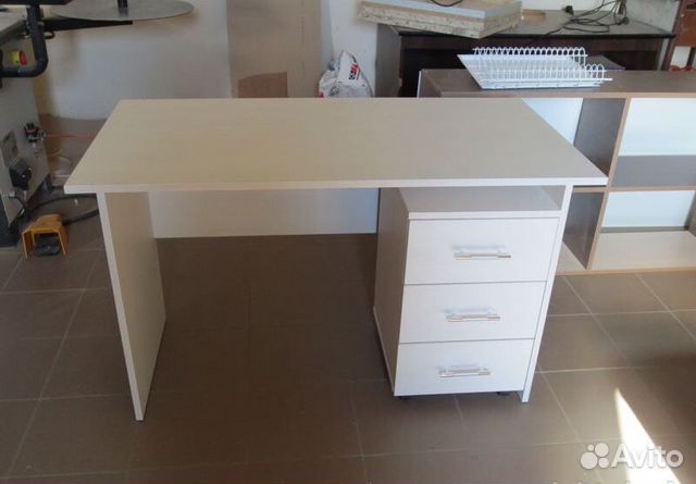 Компьютерный стол письменный новый