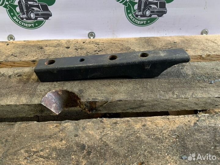 Дистанционный элемент Scania