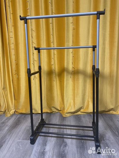 Вешалка для одежды напольная