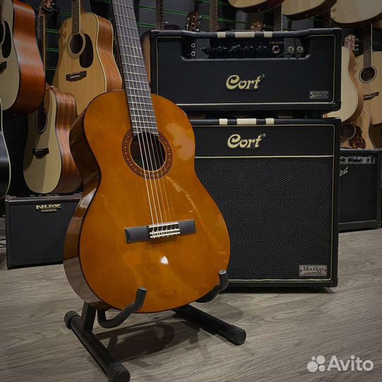 Yamaha CS40 классическая гитара 3/4 (новая)