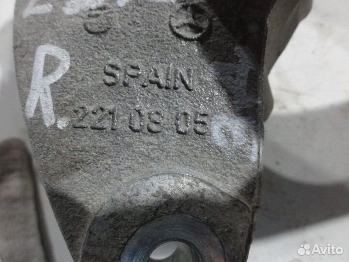 Кулак поворотный задний правый Mercedes-Benz S Кл