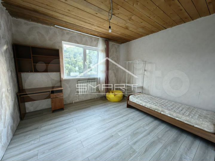 Дом 137,4 м² на участке 4 сот.