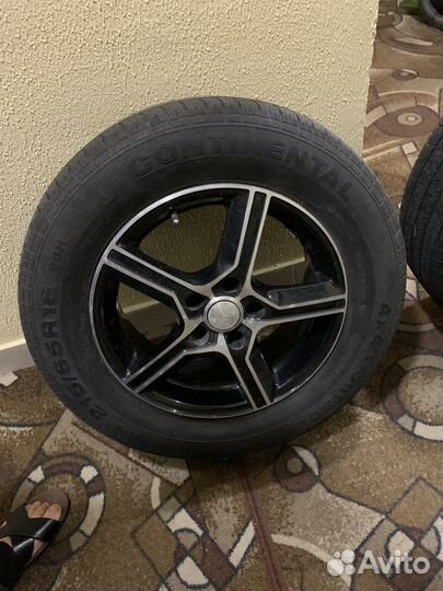 Continental ContiIceContact 4x4 215/65 R16