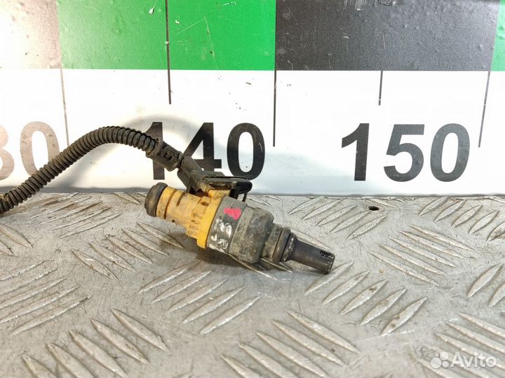 Форсунка двигателя Kia Rio 2000 2005