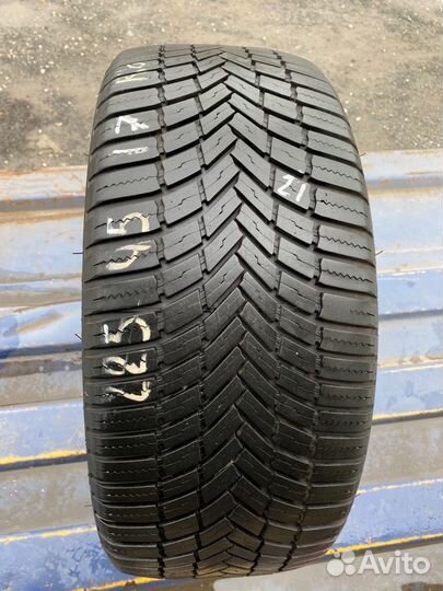 Bridgestone Weather Control A005 225/45 R17