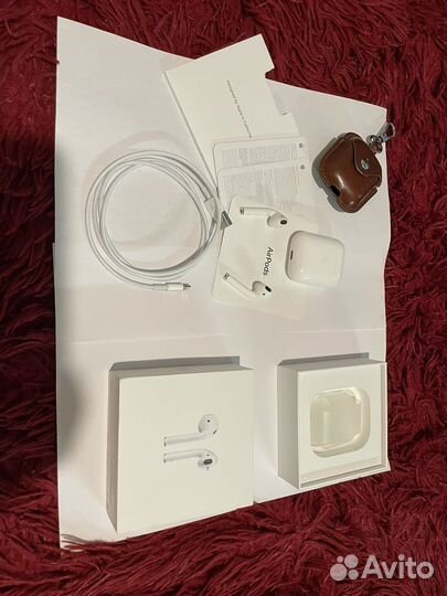 Беспроводные наушники Apple AirPods 2nd