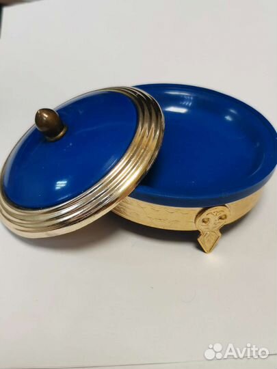 Шкатулка - пудреница 1950годы