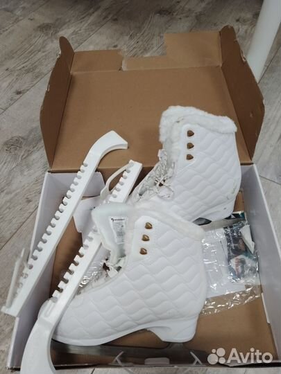 Коньки женские фигурные nordway