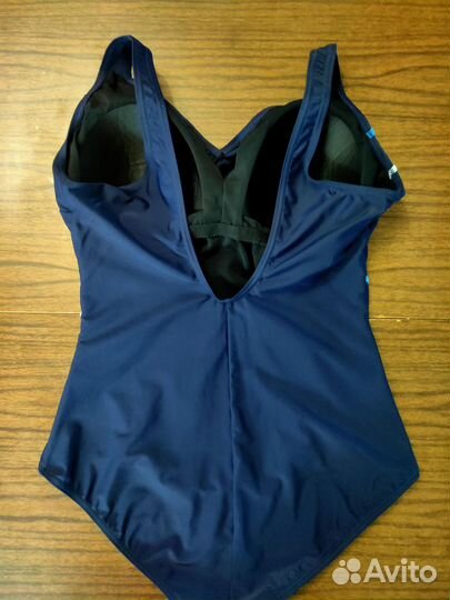 Купальники слитные р.50-52