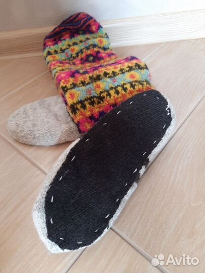 Носки шерстяные ручной вязки