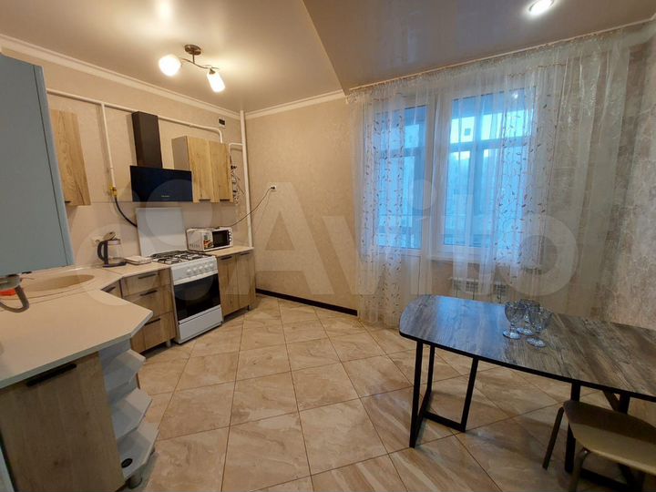 2-к. квартира, 62 м², 6/9 эт.